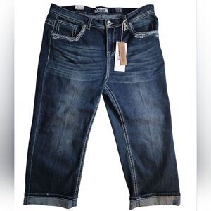 Fabulous Dark Wash Denim Capris Size 18 NWT Charme Bling Pockets